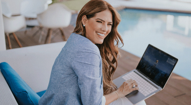 Potencia-tus-ventas-en-redes-sociales-con-ManyChat-y-ChatGPT--Curso-en-línea-con-Andreína-Espino,-experta-en-Marketing-digital-fb