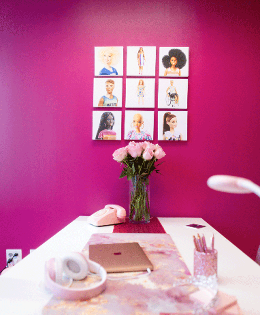 Descubre-el-Encantador-y-Glamoroso-Barbie-Dream-Office'-en-Brickell-1