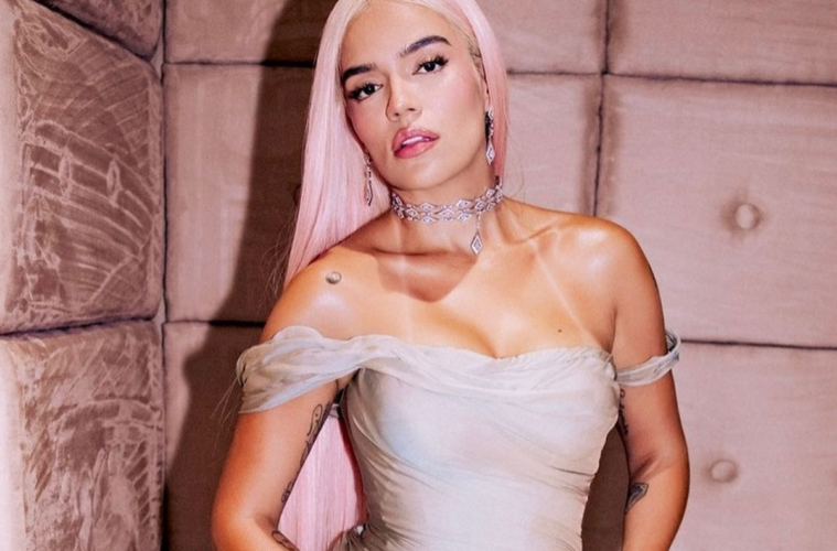 Karol G arraza en Premio lo Nuestr