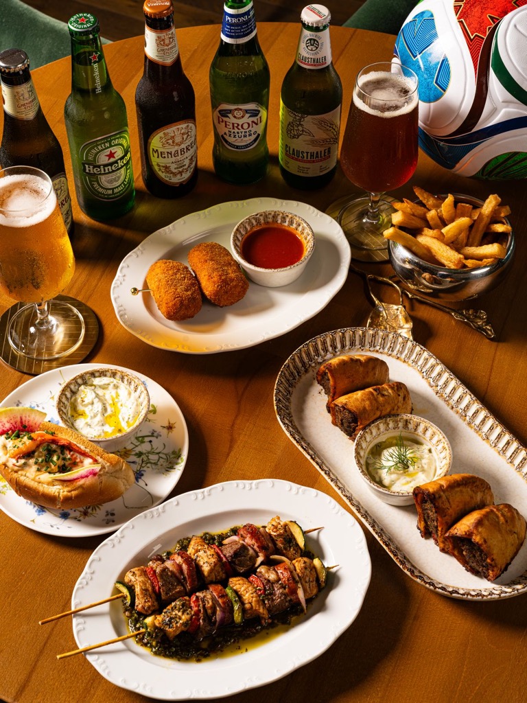 Comidas Rose Cafe & Restaurant